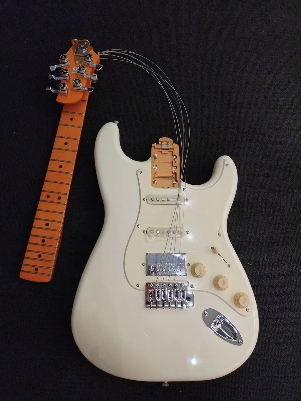 CONVERTIBLECASTER Chopper-OM3ST Olympic White